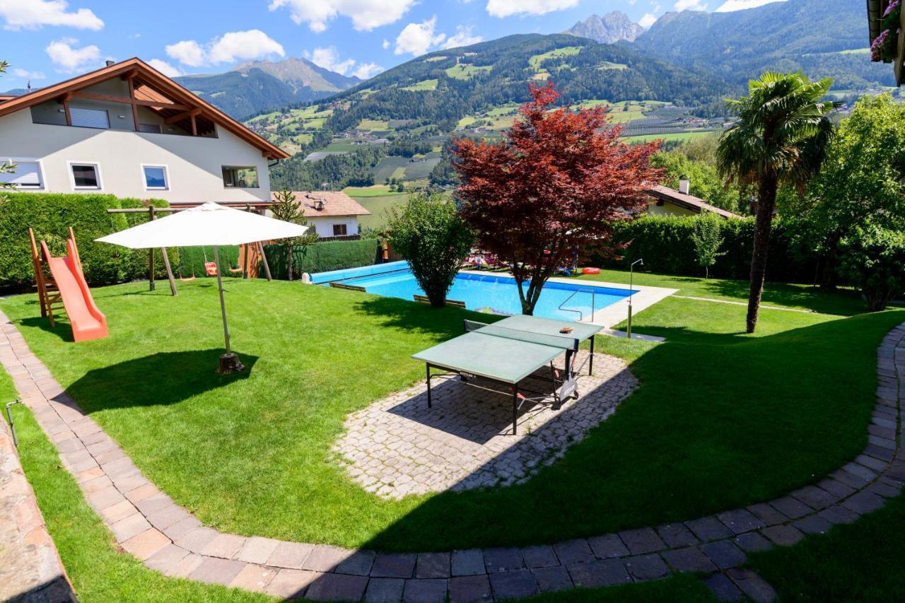 Ferienwohnungen Haus Christine Rifiano Buitenkant foto